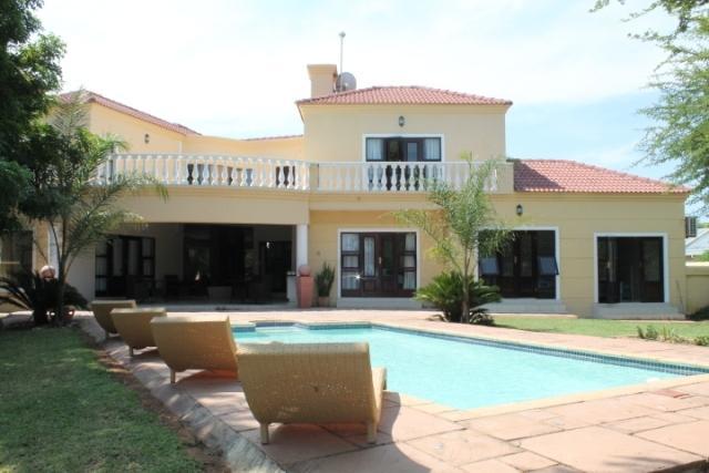 The Capital Guest House Gaborone Buitenkant foto