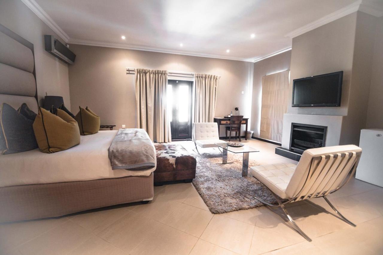 The Capital Guest House Gaborone Buitenkant foto
