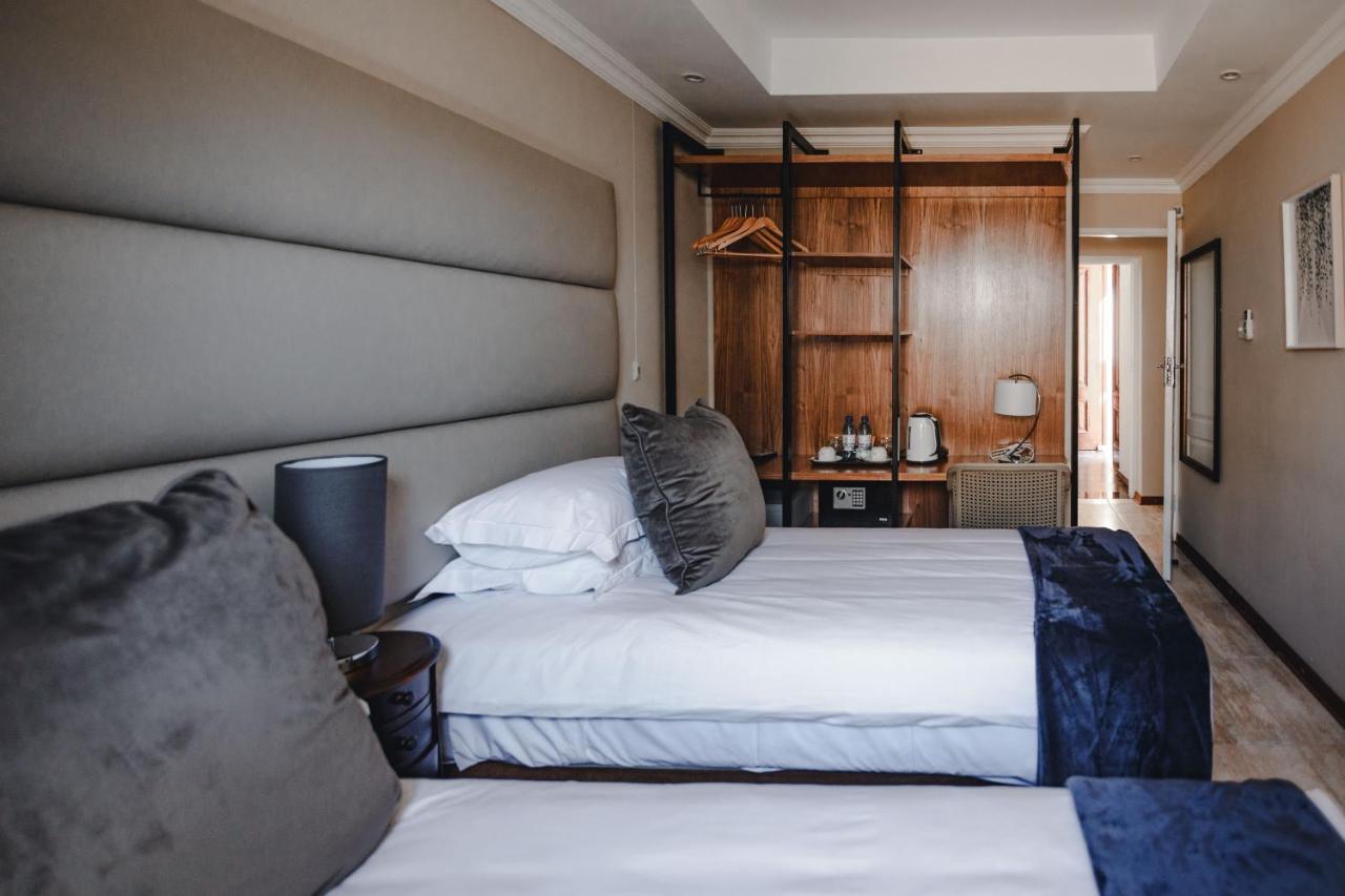 The Capital Guest House Gaborone Buitenkant foto