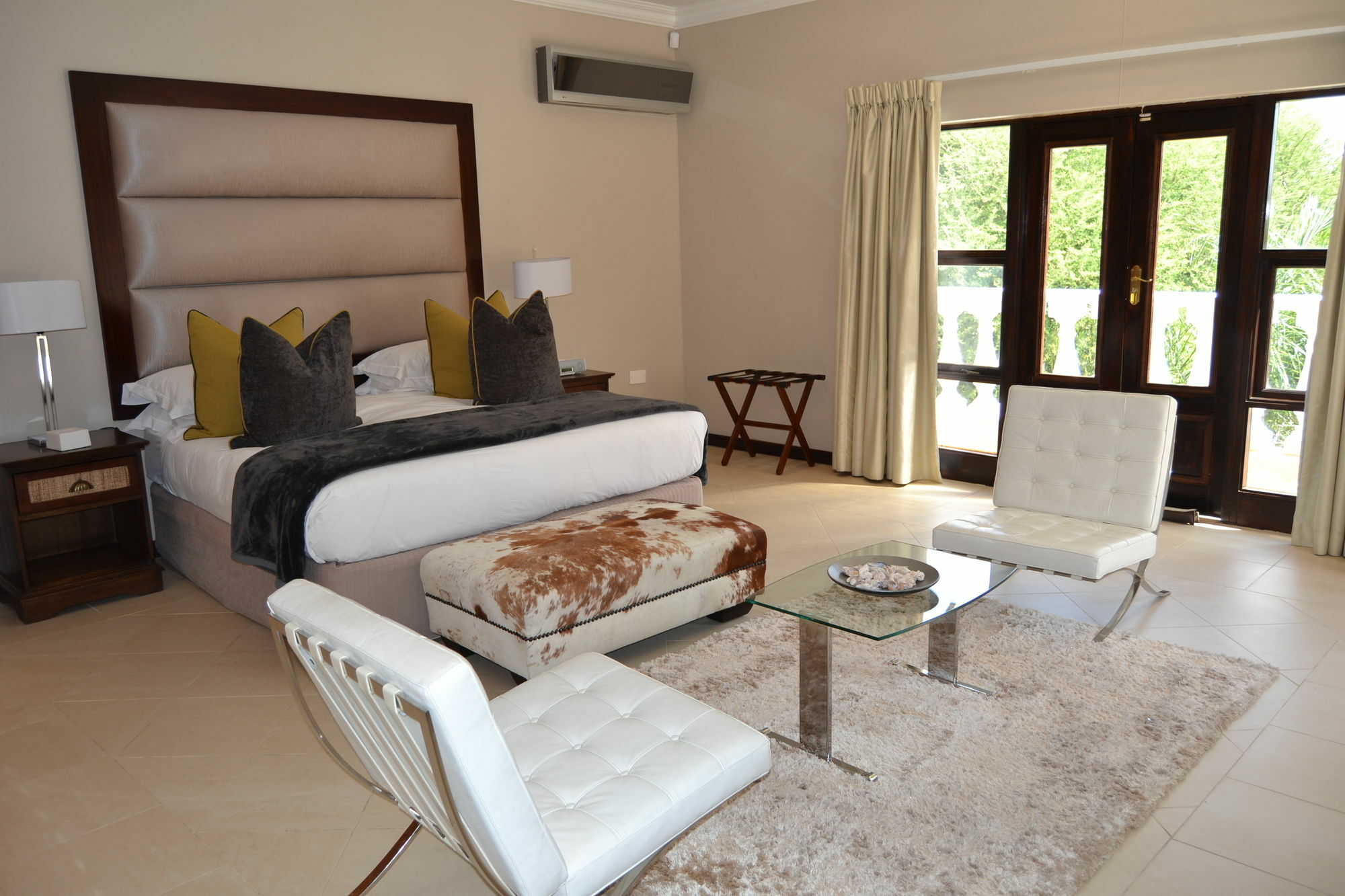 The Capital Guest House Gaborone Buitenkant foto